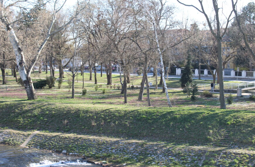 Облачно и хладно