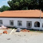 У току реконструкција крова на Основној школи у Везичеву